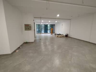 8 Marla Brand New Floor
