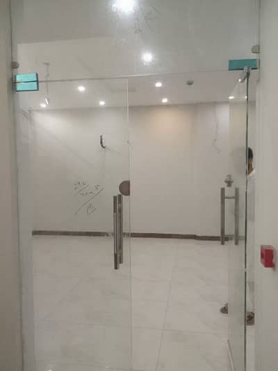4 MARLA OFFICE SPACE FOR RENT