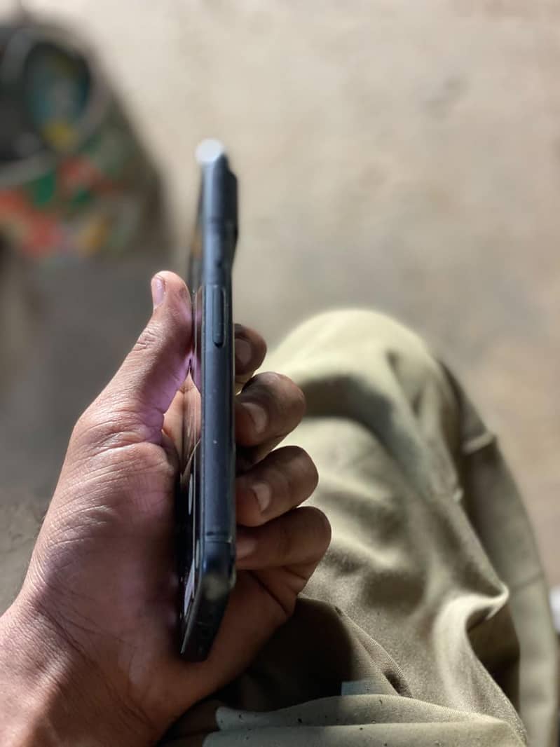 Google Pixel 8 2