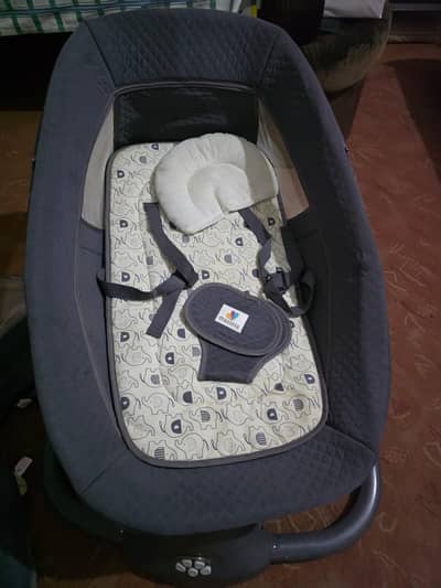 Mastela Baby Electric Swing / Bassinet for Sale