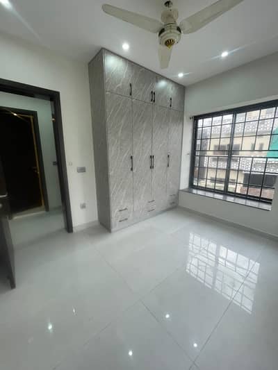 Luxury 5 Marla house For Rent In M7 Block Lakecity Lahore
