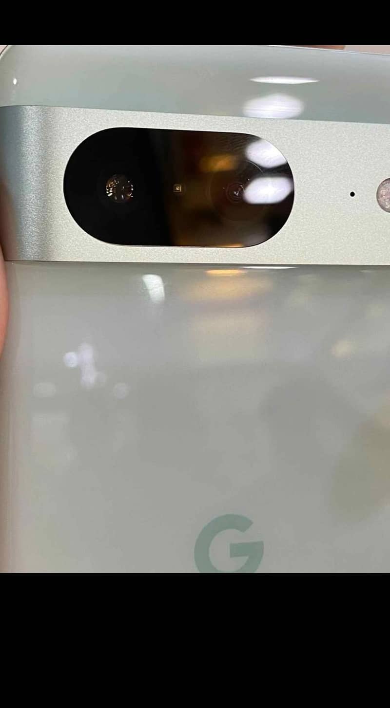 Google Pixel 8 5