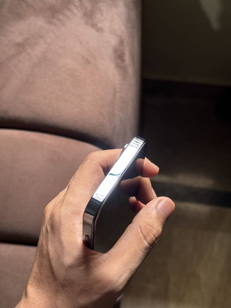 Apple iPhone 13 Pro 1