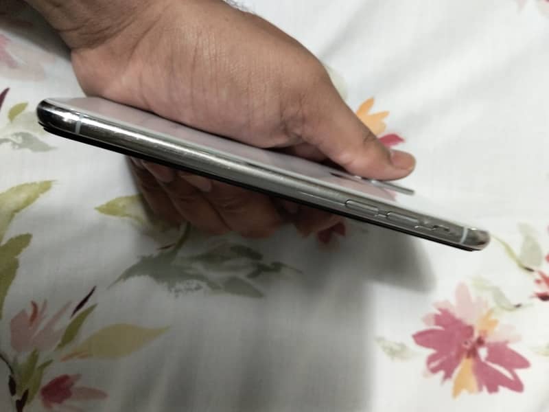 Apple iPhone X 2