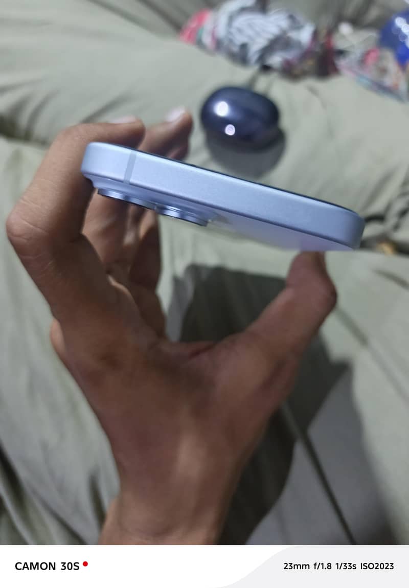 Apple iPhone 15 3