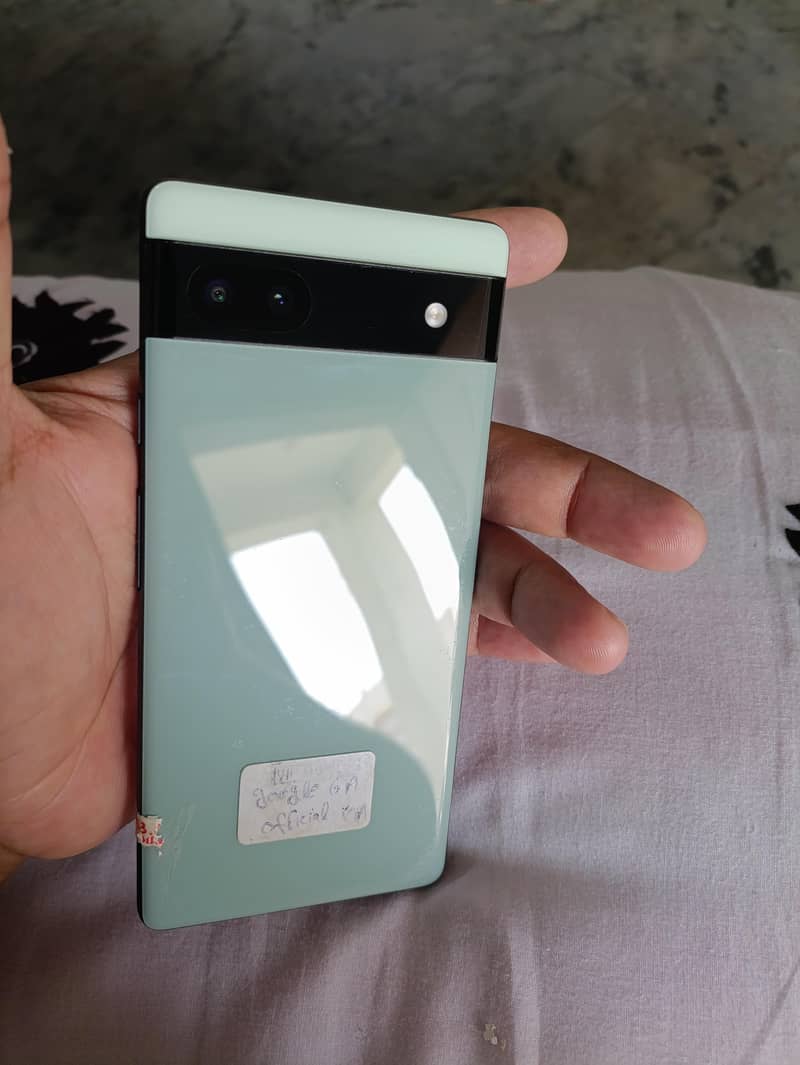 Google Pixel 6a 1