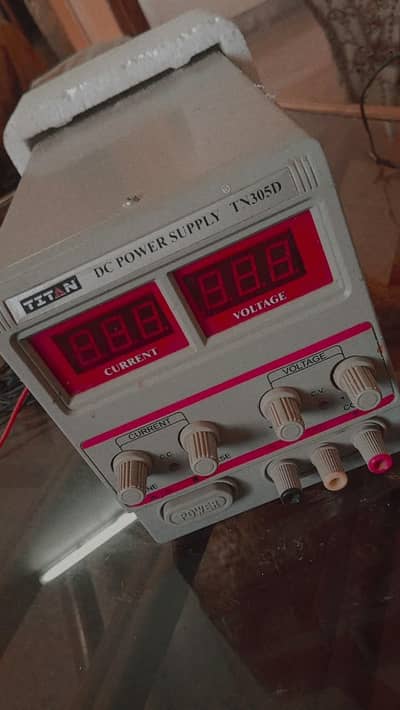DC power supply