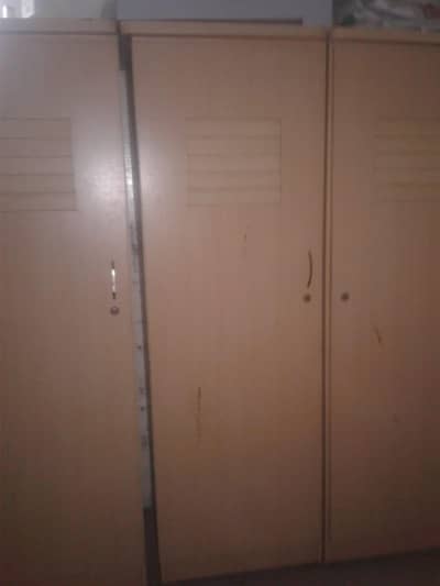 urgent sale 3 door chipboard cupboard almari good condition