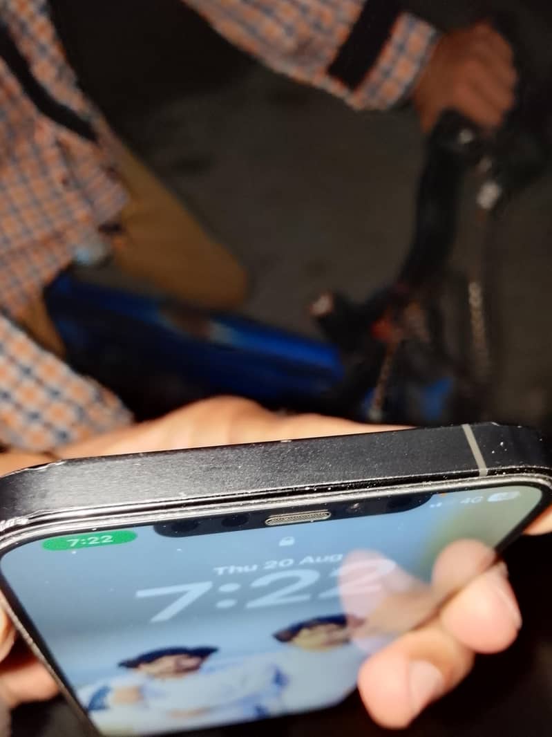 Apple iPhone 12 Pro Max 4