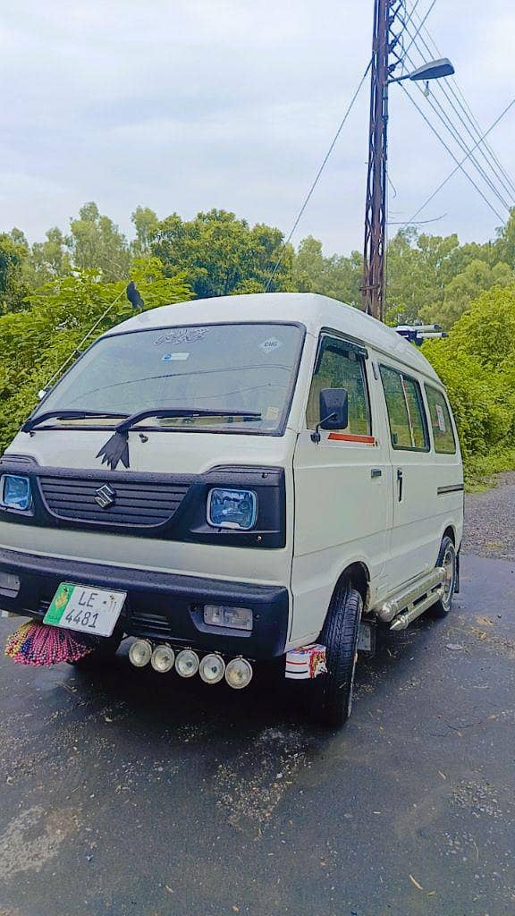 Suzuki Bolan 2011 0