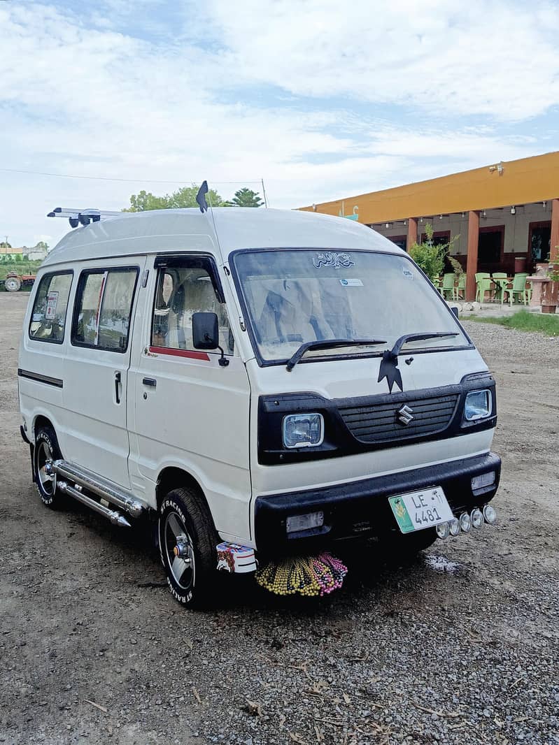 Suzuki Bolan 2011 3