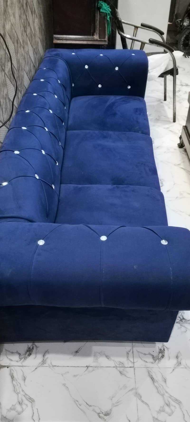 good condition sofa set 7