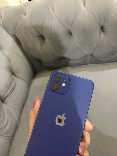 Apple iPhone 12