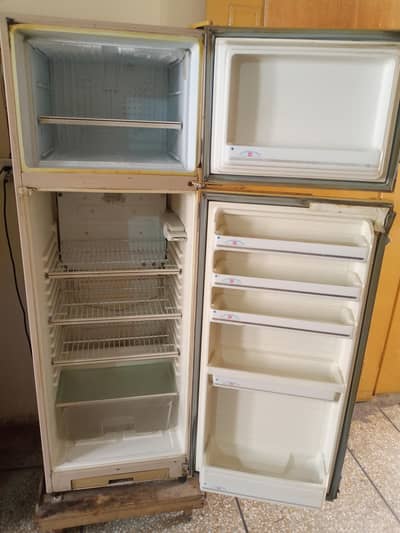 Dawlance fridge for sale