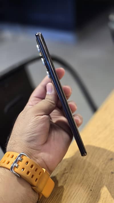 Tecno CAMON 40 Pro