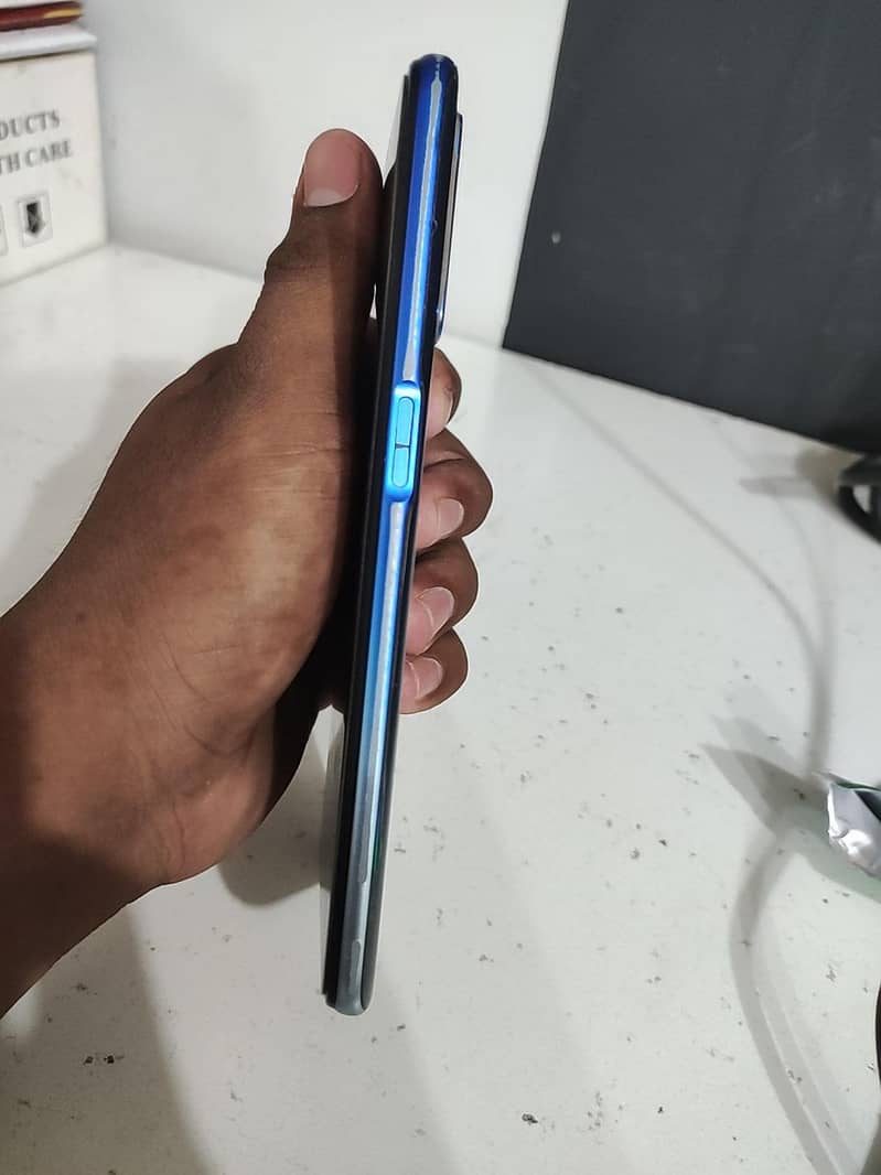 OPPO A54 4