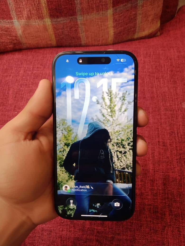 Apple iPhone 16 0