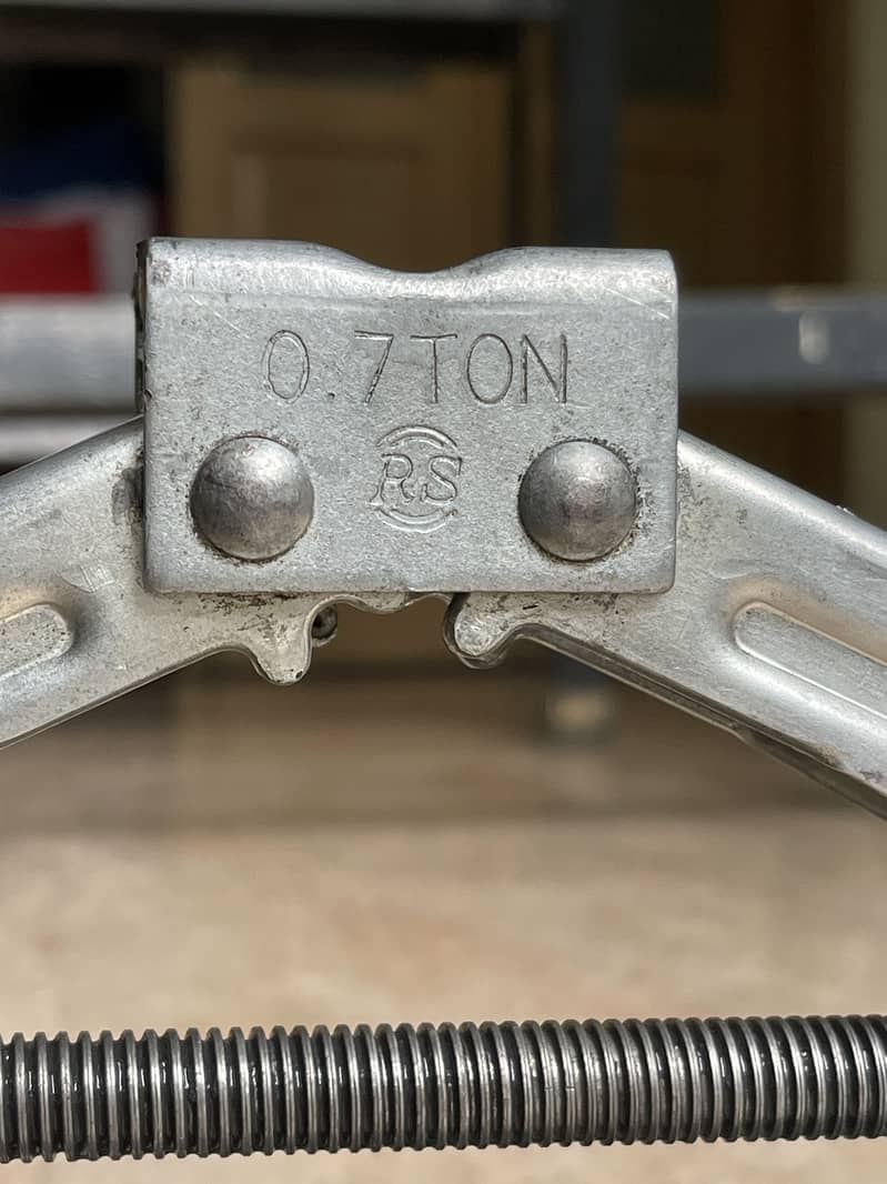 car jack 2