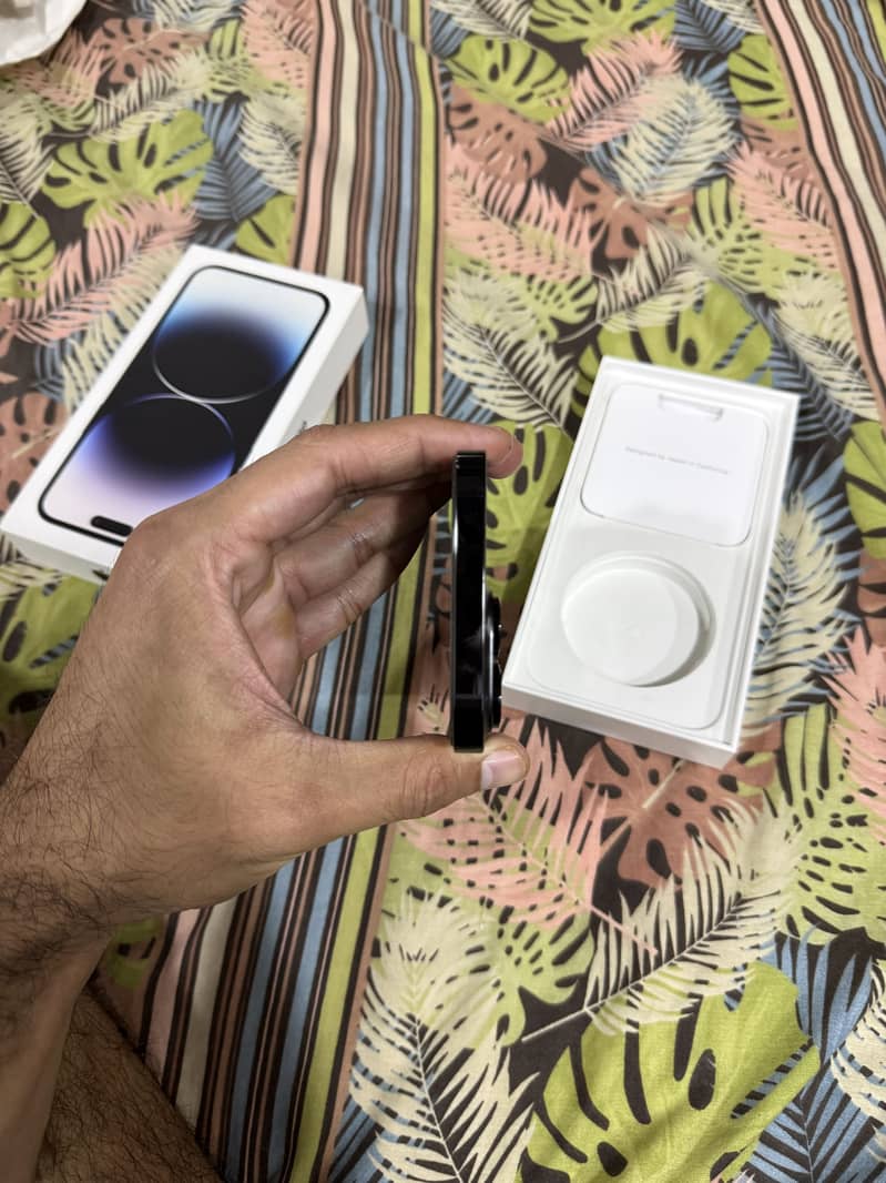 Apple iPhone 14 Pro Max 3