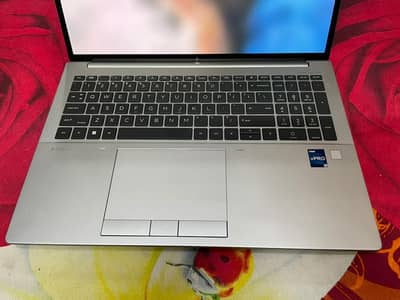 Hp ZBook G10 I7 13850H 4K OLed Touch A1000 6 GB