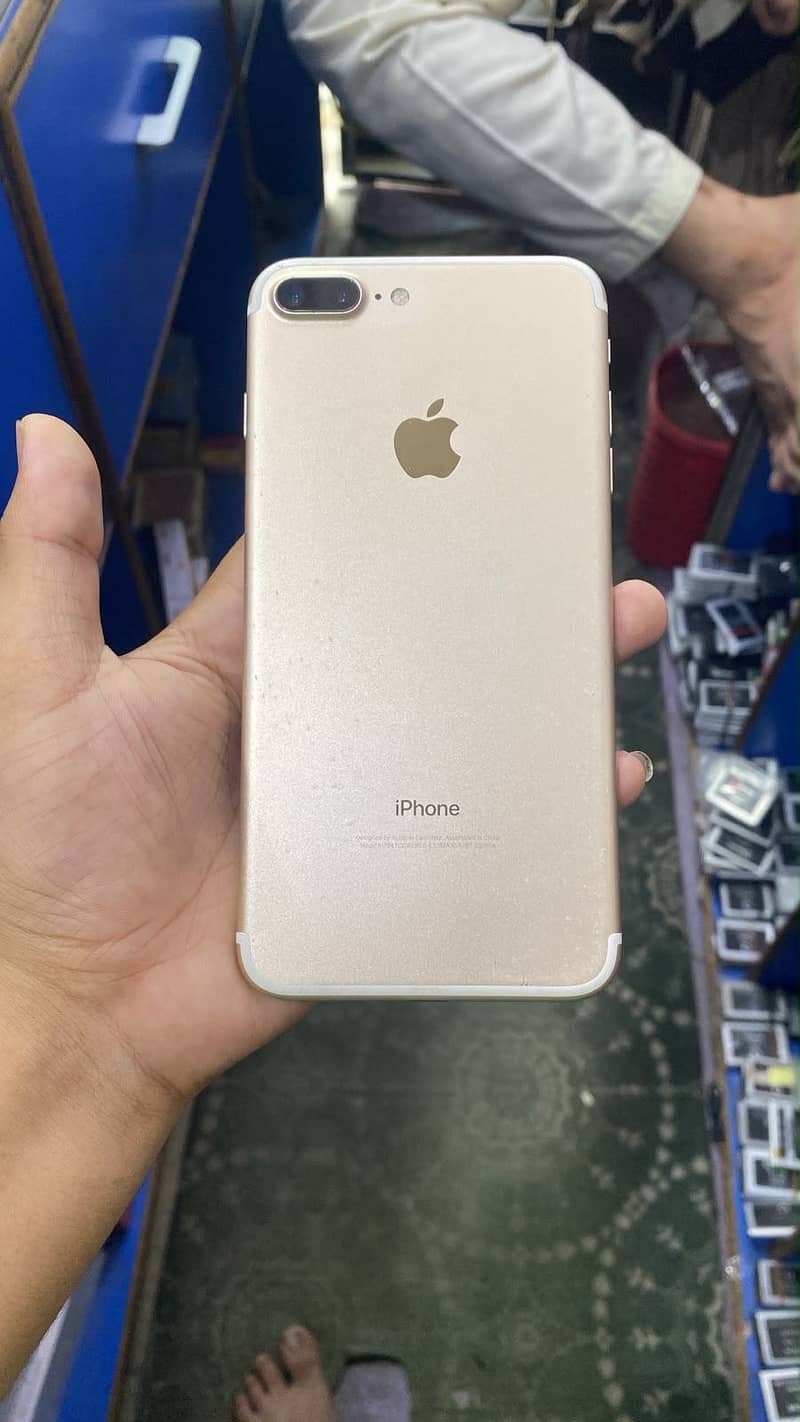 Apple iPhone 7 Plus 1