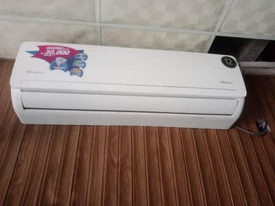 1.5 ton Dawlance inverter AC for sale