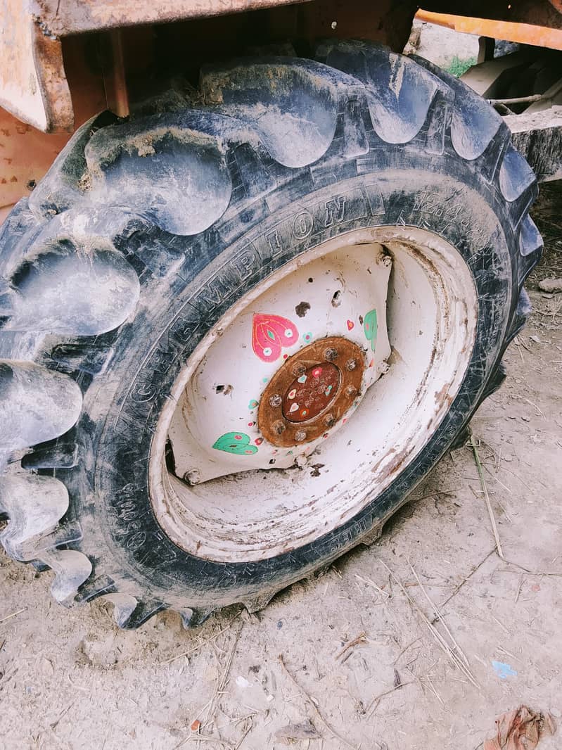 tractor 3