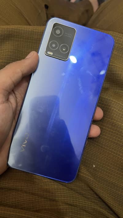 Vivo Y21 4/64 10/10 with box and original vivo charger