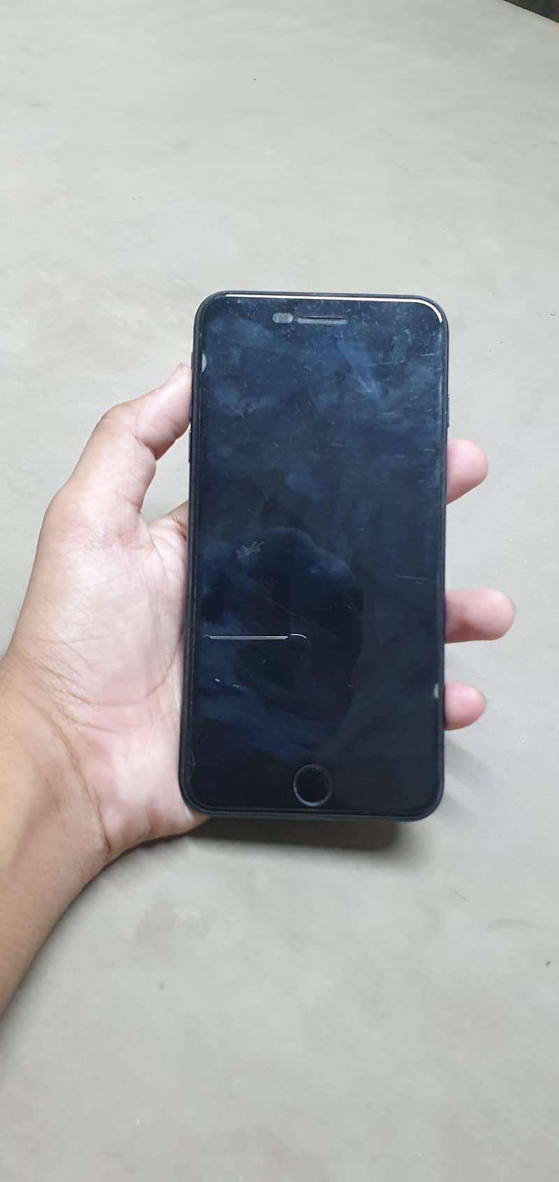 Apple iPhone 7 Plus 6