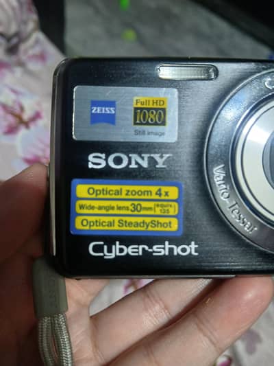 Sony Cyber-shot Digital Camera