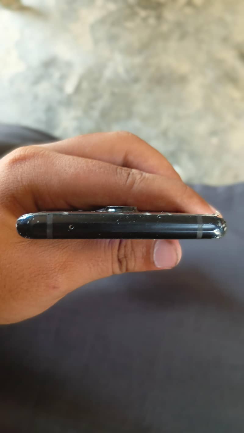 One Plus 8 Pro 5