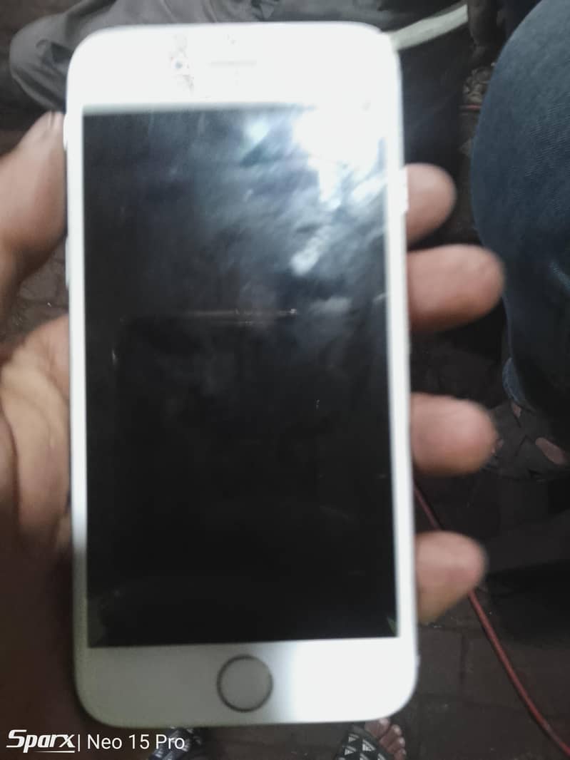 Apple iPhone 6S 1
