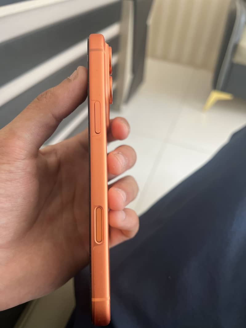 Apple iPhone 17 Pro Max 1