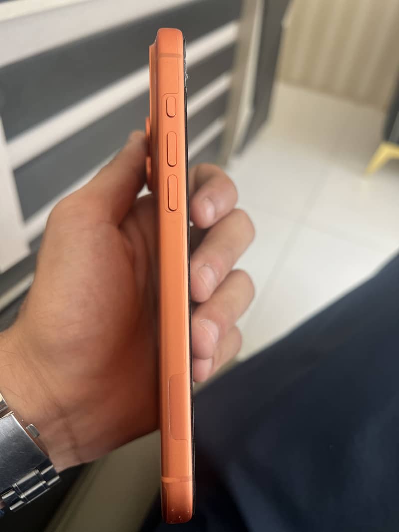 Apple iPhone 17 Pro Max 2