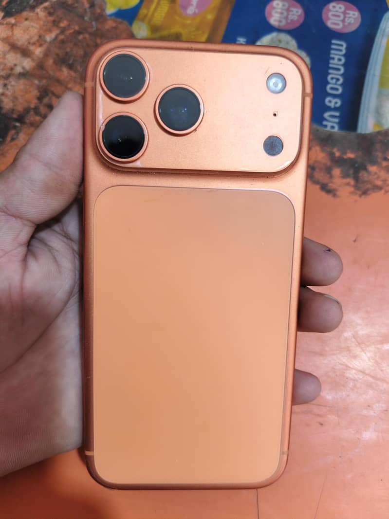 Apple iPhone 17 Pro Max 0