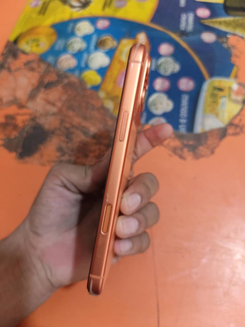 Apple iPhone 17 Pro Max 2