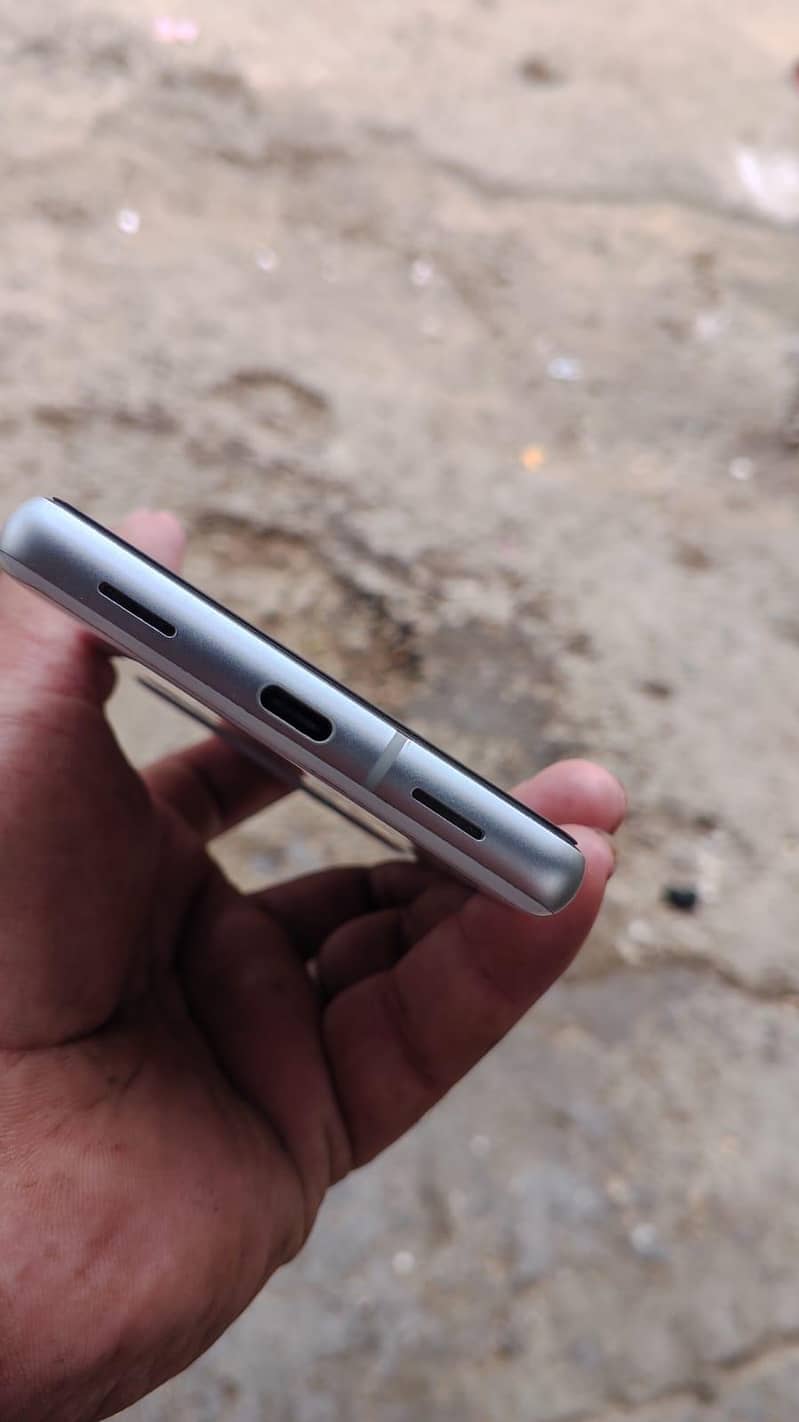 Google Pixel 7a 3