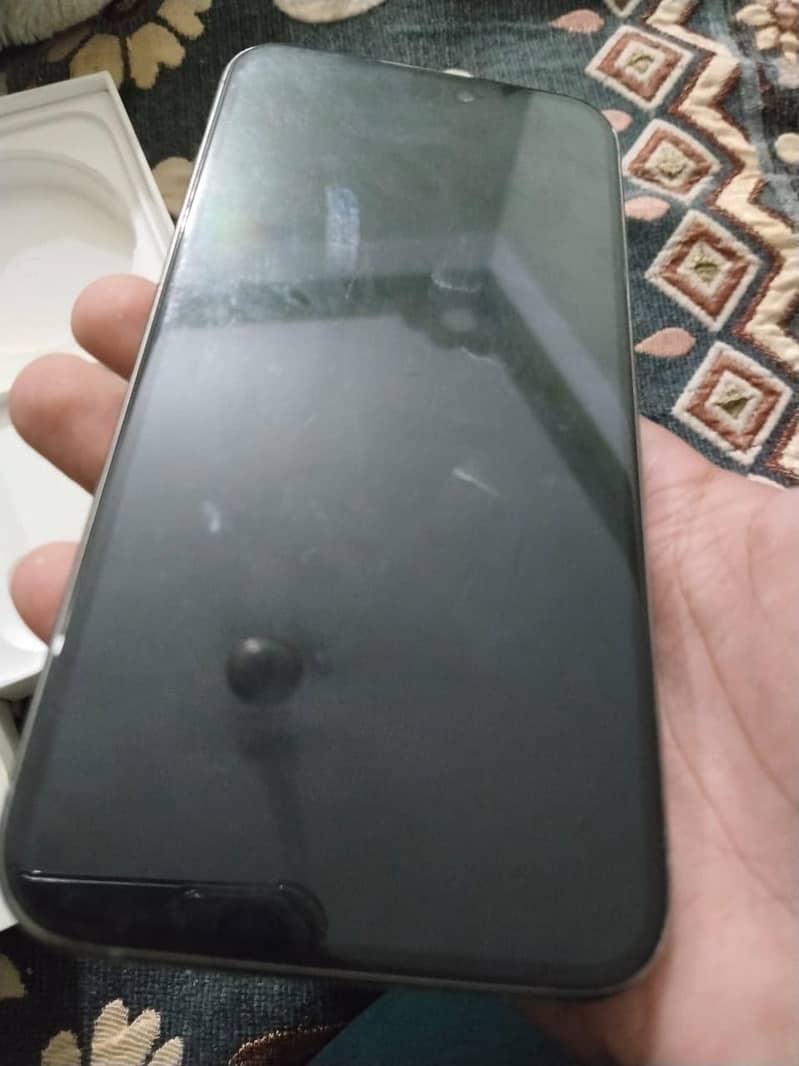 Apple iPhone 15 Pro Max 6