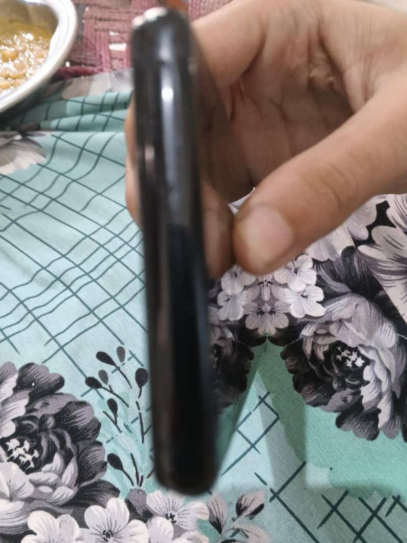 Samsung Mobile Note 8 5