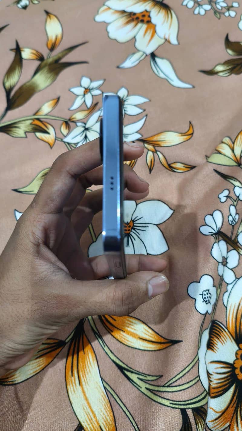 Tecno CAMON 20 4