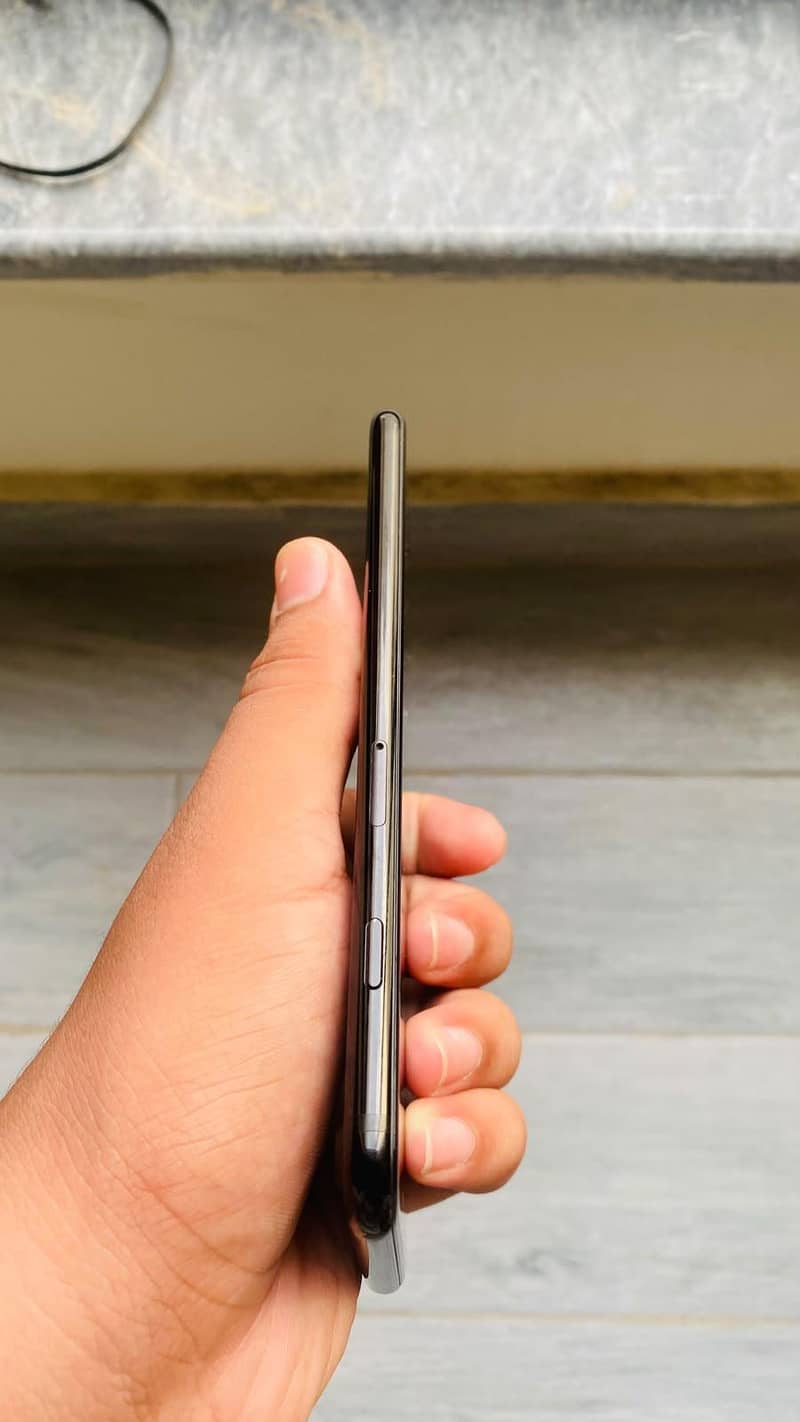 Apple iPhone 7 Plus 5