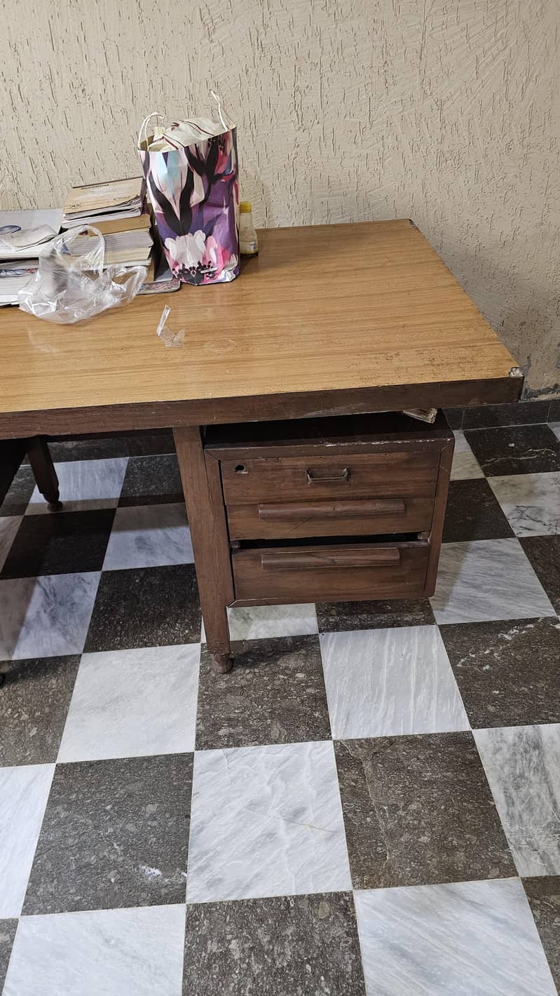 Office and Study Table 5
