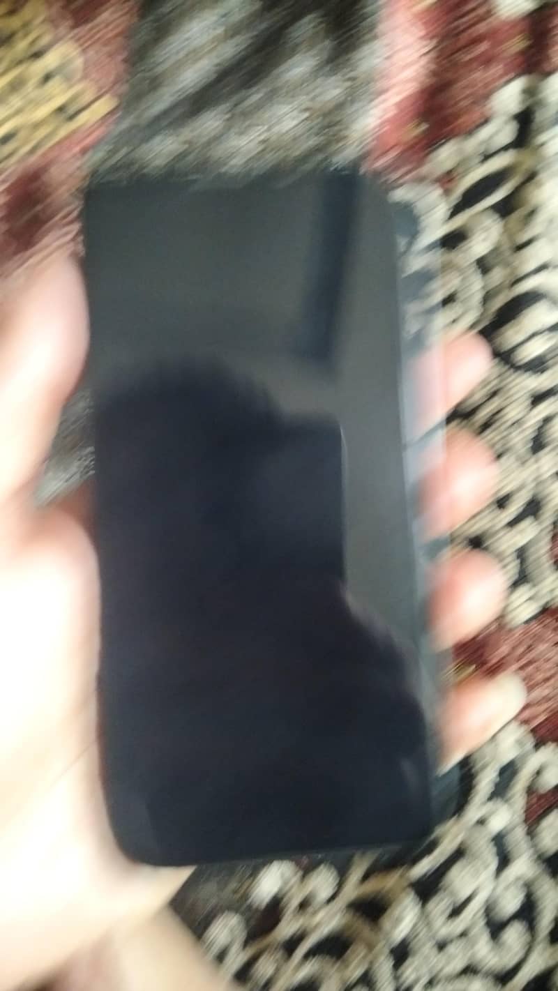 Apple iPhone 13 2