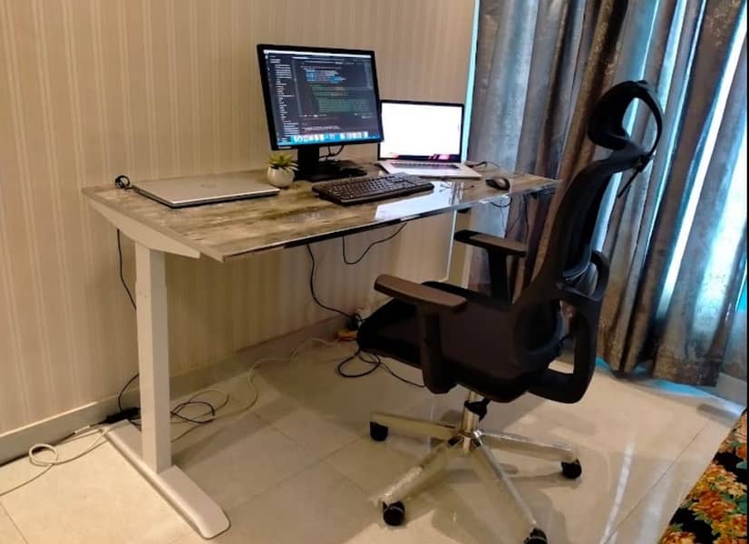 Electric height adjustable table 9