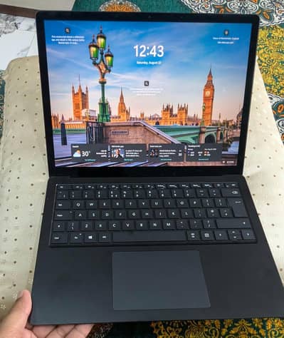 Microsoft Surface Laptop 6 / Core Ultra 5 135H / 16GB / Touchscreen