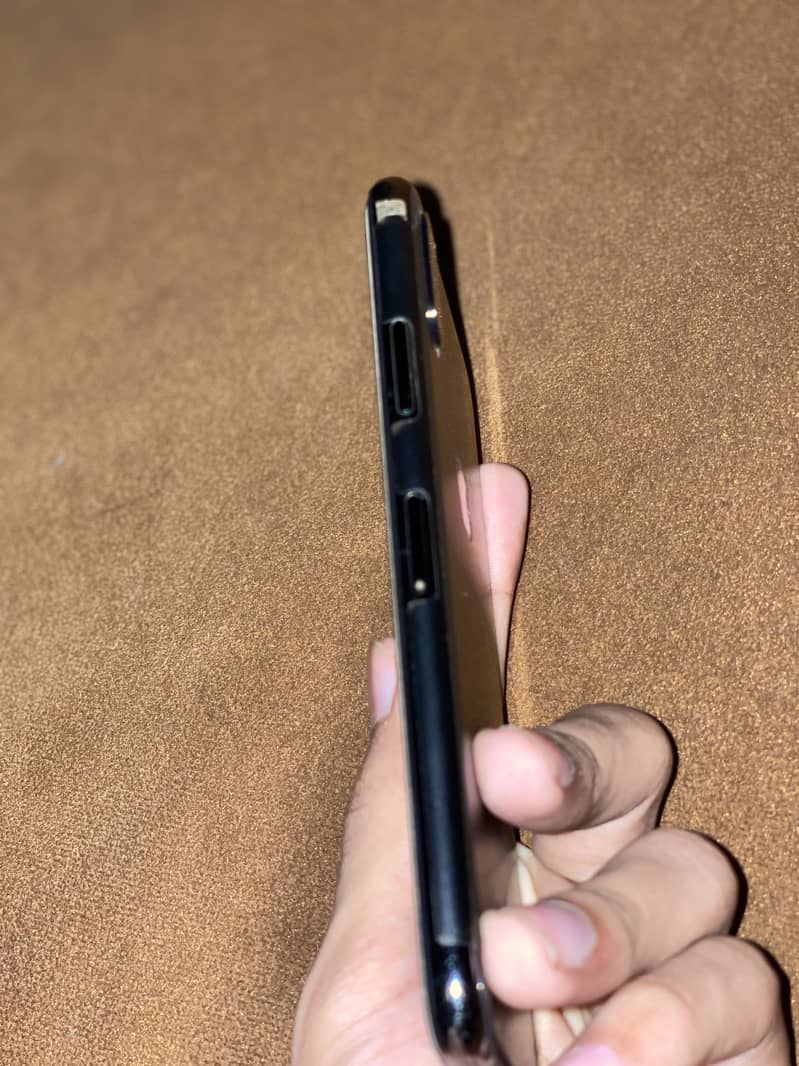 Apple iPhone X 2