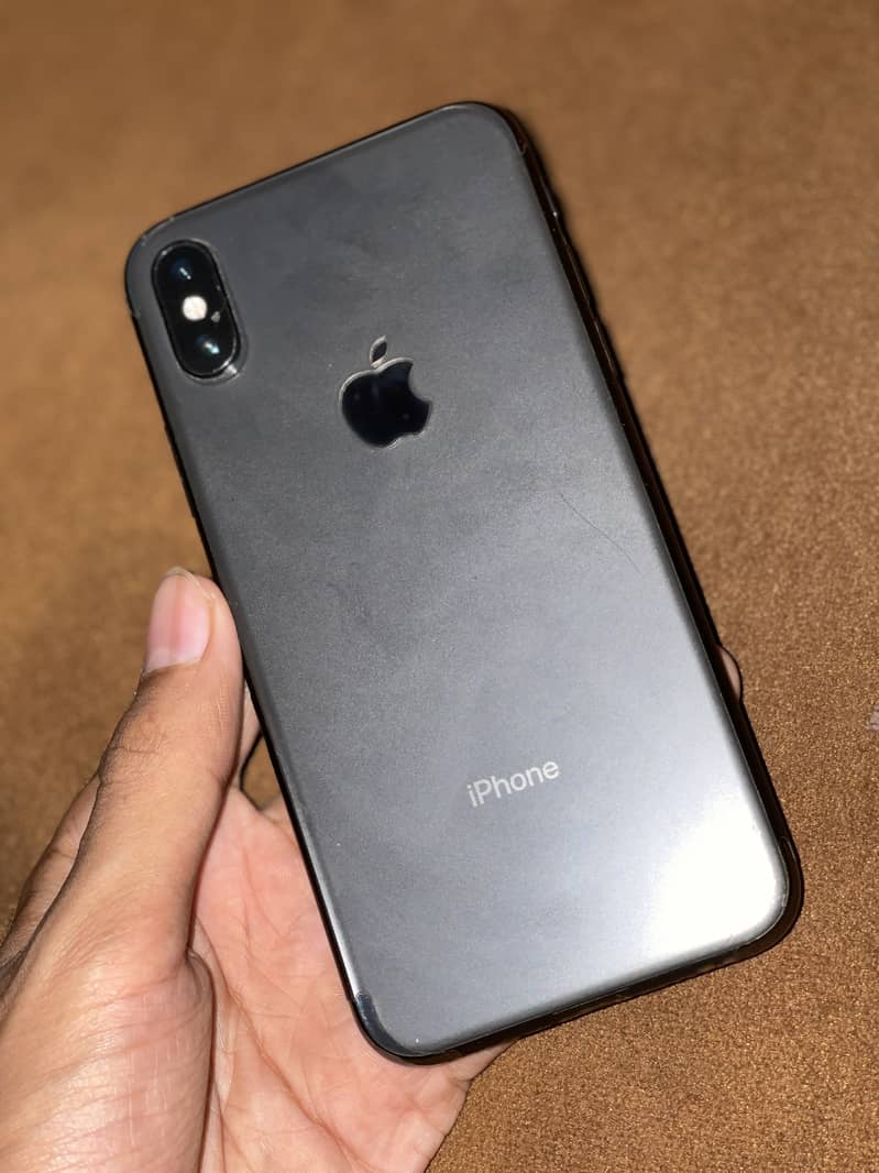 Apple iPhone X 4