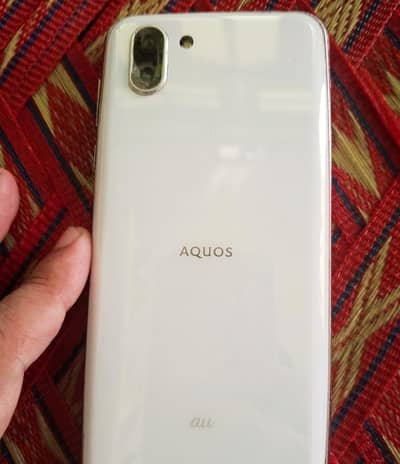 Sharp Aquos R2