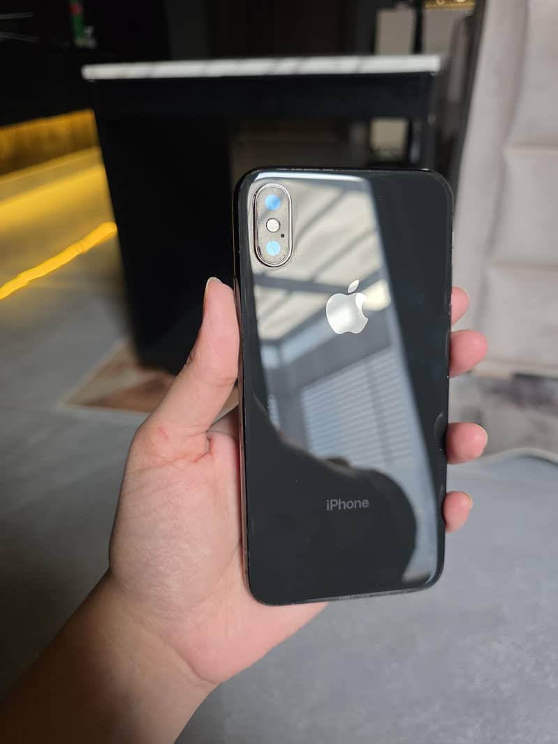 Apple iPhone X 6