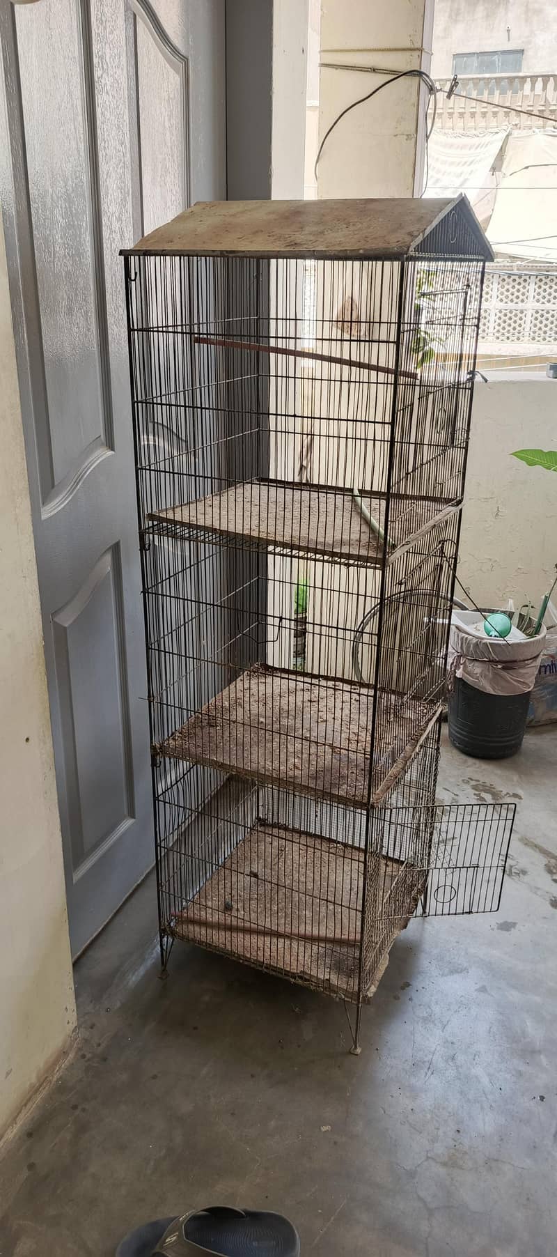 cage iron 1